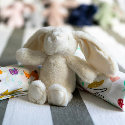 Lily & George Littlefoot Bunny - Warm White