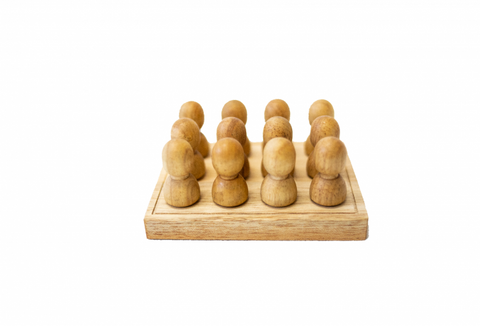 Q Toys 12 Large Natural People on Tray